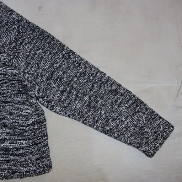 MGR It's Our Universe Sweater - Length 18 Pits 22 - Picture 9 of 9